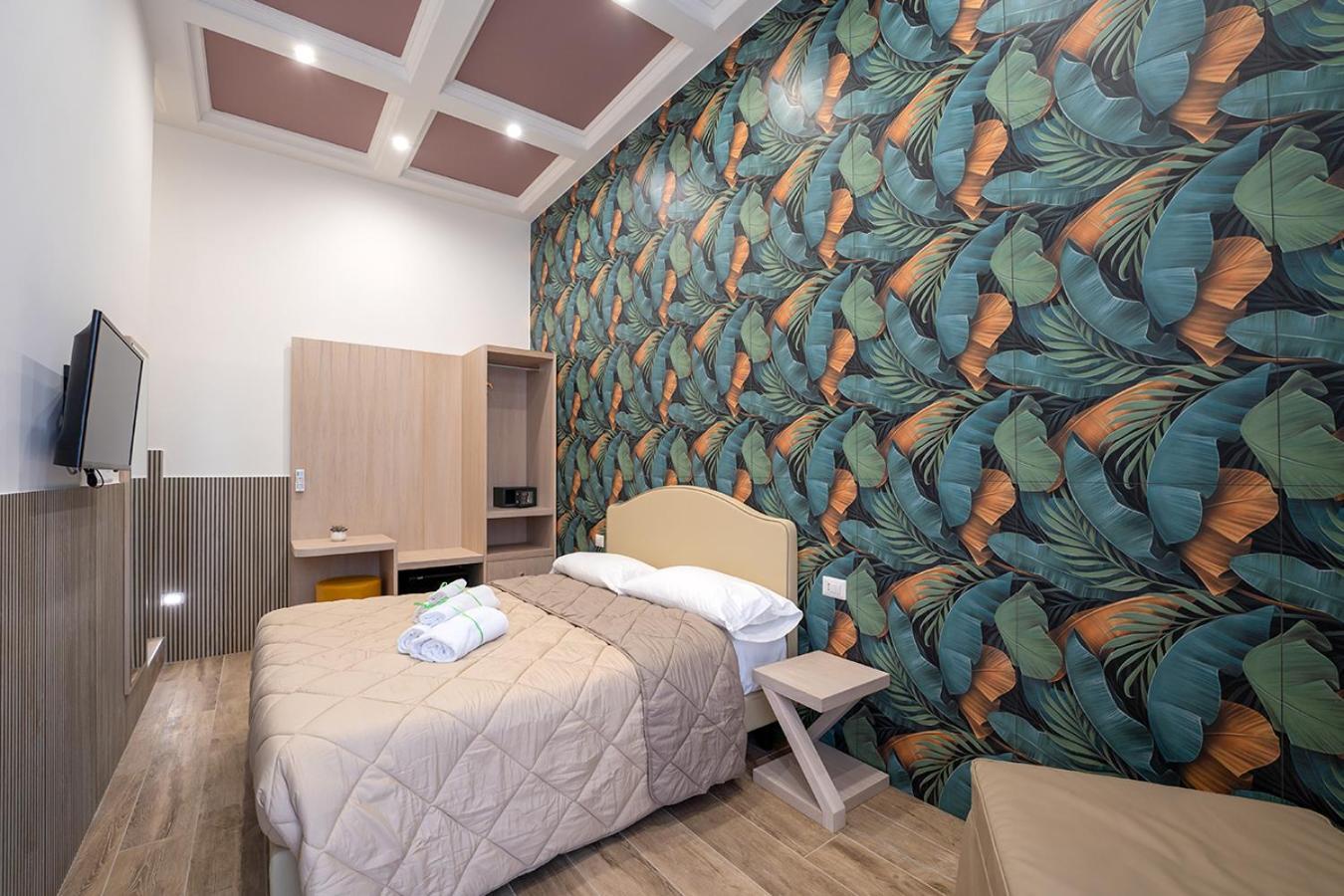 P.c. Boutique H. Vesuvius, Centro, By Clapa Group * Napoli